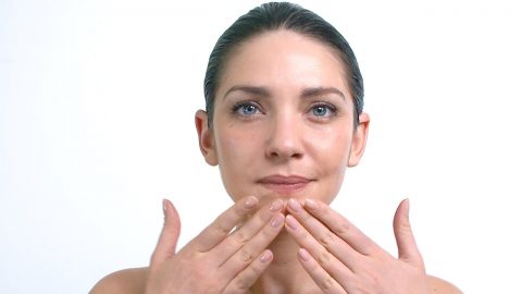 7 كريمات ملونة لإطلالة مكياج خفيفة هذا الصيف!