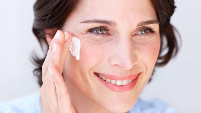 5 نصائح جمالية لمقاومة تجاعيد البشرة