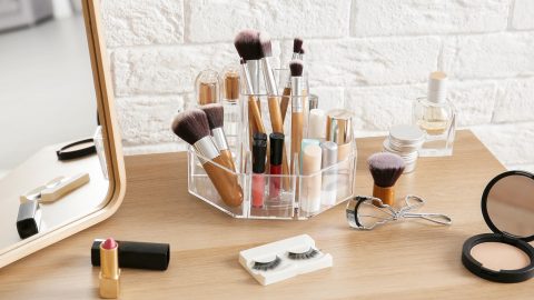 9  موديلات حقائب تنظيم المكياج بتصاميم مبتكرة وعصرية