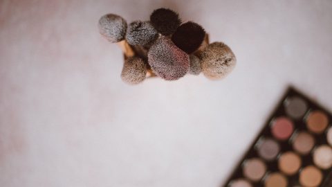 اكتشفي أسرار كونتورينغ العيون في خطوات سهلة