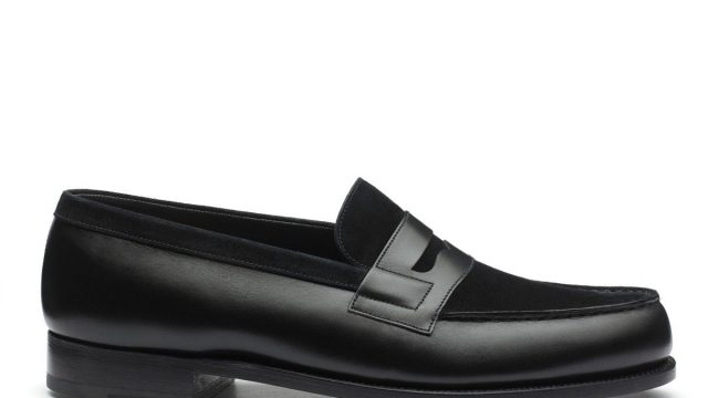 أفضل موديلات الأحذية المسطحة لخريف 2021