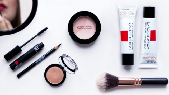 كيف تضعين مكياج للبشرة الحساسة بشكل آمن؟