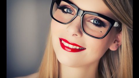 أخطاء مكياج عليك تجنبها عند وضع النظارة الطبية