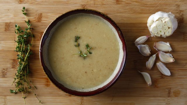 كيفية إعداد شوربة الثوم