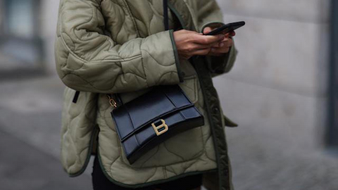 7 موديلات حقائب يد أنيقة وعصرية لطلة أنيقة هذا الشتاء 2021