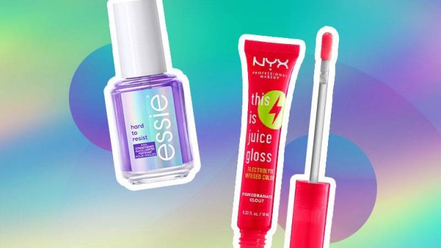 7 مستحضرات تجميل عليك تجربتها في السنة الجديدة 2022!