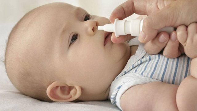 كيف تتعاملين مع انسداد الأنف عند الرضيع؟