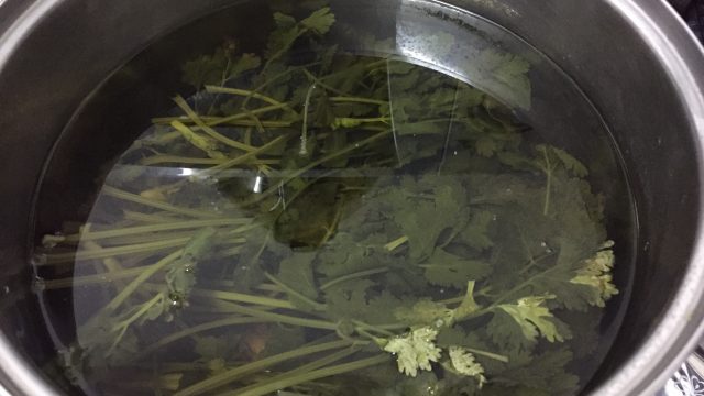 تعرفي إلى الفوائد الصحية لمغلي البقدونس