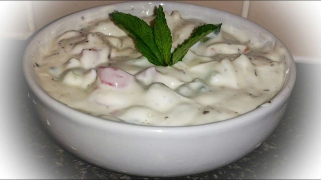 كيفية تجهيز سلطة الزبادي للبرياني