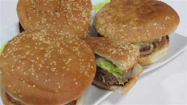 طريقة إعداد خبز البرجر للكيتو