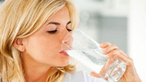 5 نصائح لتفادي الإصابة بالجفاف في شهر رمضان