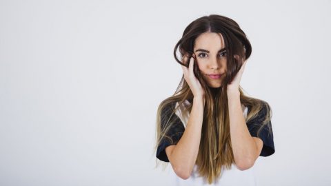 3 نصائح للتخلص من كهرباء الشعر نهائيا!