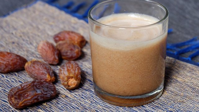 كيفية تجهيز مشروب التمر