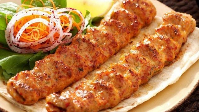 كيفية تجهيز كفتة الدجاج بالفرن