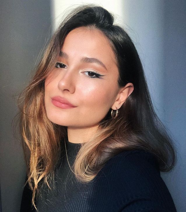 طريقة رسم الأيلاينر 