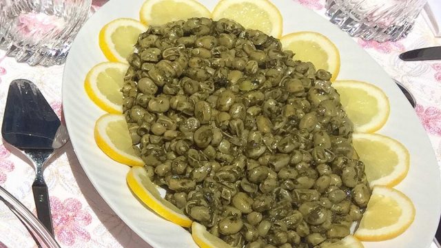 كيفية تجهيز فول اخضر بالزيت