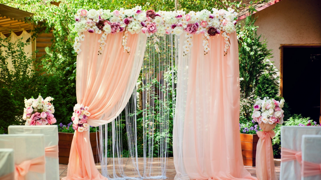 4 ثيمات زفاف لعروس موسم خريف 2022 بالصور