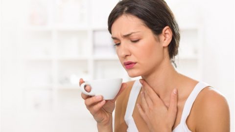 علاج بحة الصوت الناجمة عن تغير الفصول بـ3 وصفات طبيعية