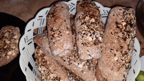 كيفية تجهيز خبز الحبوب الكاملة