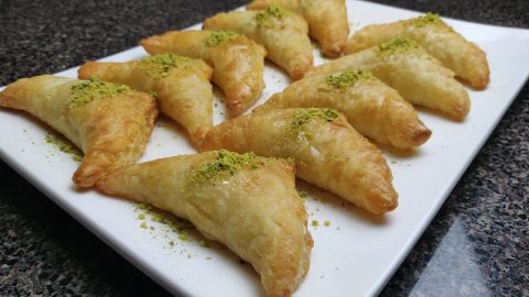 حلى البف باستري بالقشطة