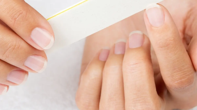 أفضل 3 وصفات سهلة للحصول على أظافر قوية