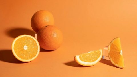 أقنعة البرتقال المنزلية لبشرة مشرقة وصحية