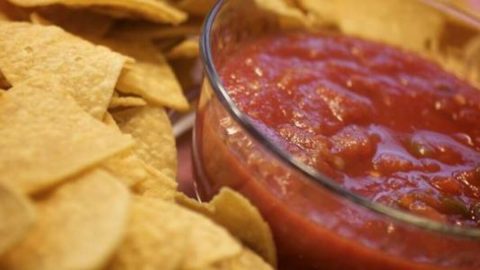 كيفية تجهيز صلصة الطماطم للشيبس