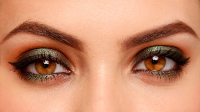 ستايلات مكياج ملفتة لصاحبات العيون البنية بالفيديو