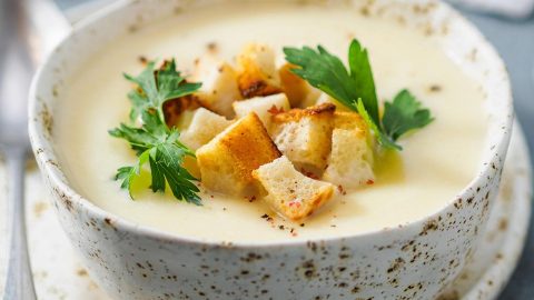 كيفية تجهيز شوربة القرنبيط بالكريمة