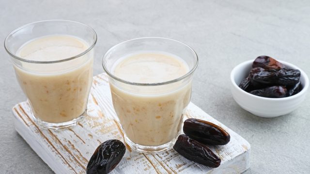طريقة إعداد مشروب التمر لإفطار رمضان