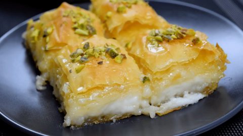 كيفية تجهيز بقلاوة تركية بالقشطة لسهرات رمضان