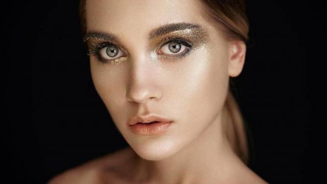 4 أفكار مكياج عيون غليتر ملفت مبتكر وعصري