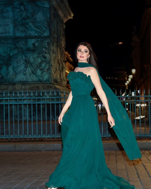 3 إطلالات مكياج راقية 