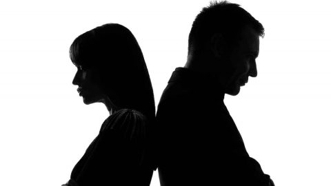 4 إشارات تدل على عدم التفاهم بين الزوجين