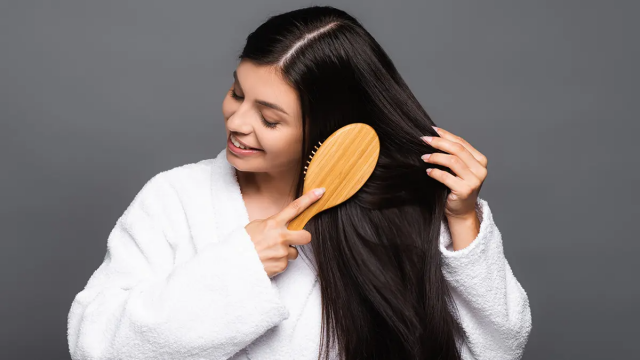 استفيدي من أقنعة الشعر بهذه النصائح الأساسية