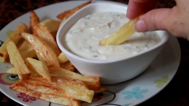 كيفية تجهيز صلصة الزبادي