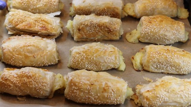 كيفية تجهيز معجنات رول محشية