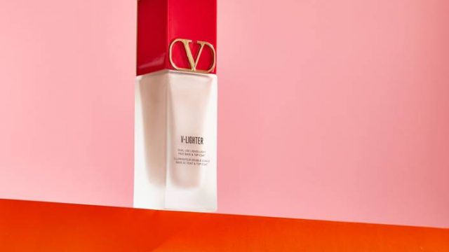 3 طرق لاستخدام فالنتينو بيوتي V-Lighter