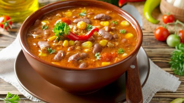 كيفية تجهيز شوربة تشيلي المكسيكية بالفاصوليا الحمراء