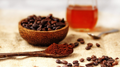 كيفية تجهيز أقنعة القهوة للعناية ببشرتك