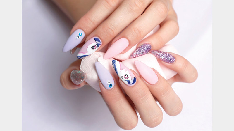 4 إطلالات مناكير مبتكرة