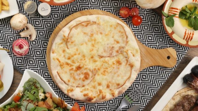 طريقة تحضير مناقيش تيركي وجبنة