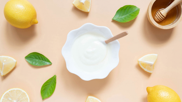 وصفات طبيعية لشد الخدود وتحسين ملمس البشرة