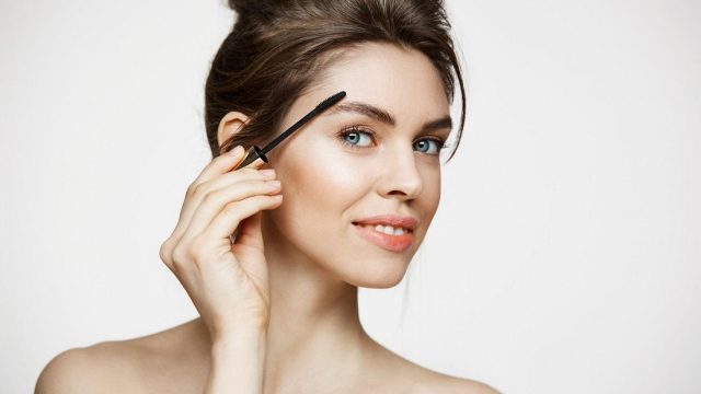 طبقي جل الحواجب بإتقان من خلال هذه الخطوات