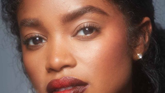 ألوان حمرة جذابة لإطلالة فاتنة!