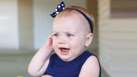 التهاب الأذن عند الرضع : الأعراض والعلاج
