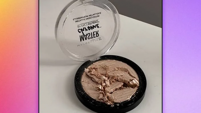 بالفيديو: طريقة إصلاح مستحضرات التجميل البودرة التالفة