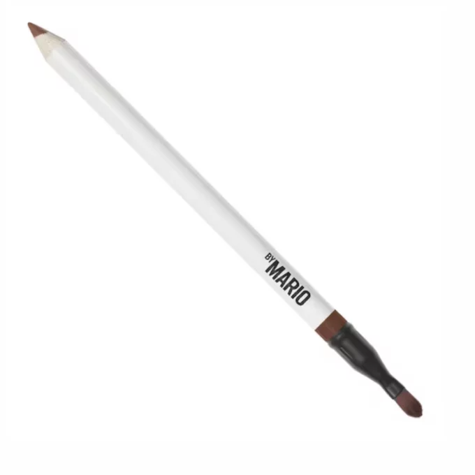 مستحضرات مكياج أساسية