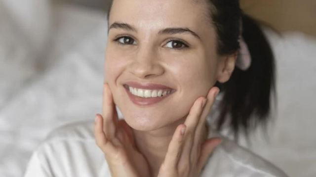 3 طرق منزلية سهلة لشد الوجه