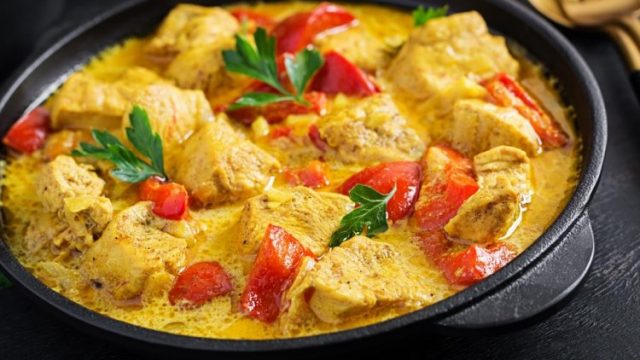 كيفية تجهيز صينية دجاج بالكركم